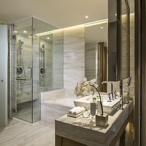 Classic King Room Ocean View